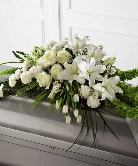 Coffin cascade white flowers