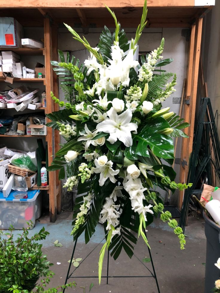 Spray white Flowers - Funeral Arrangement